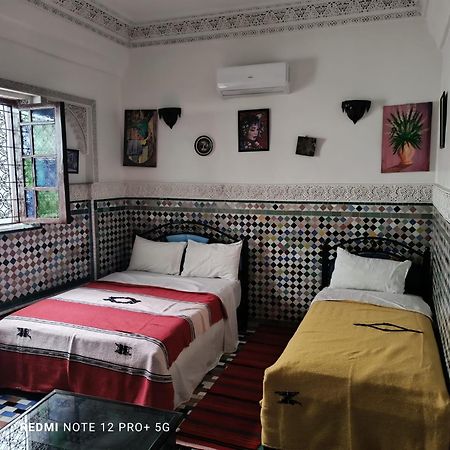 Riad Amal Fes Luaran gambar