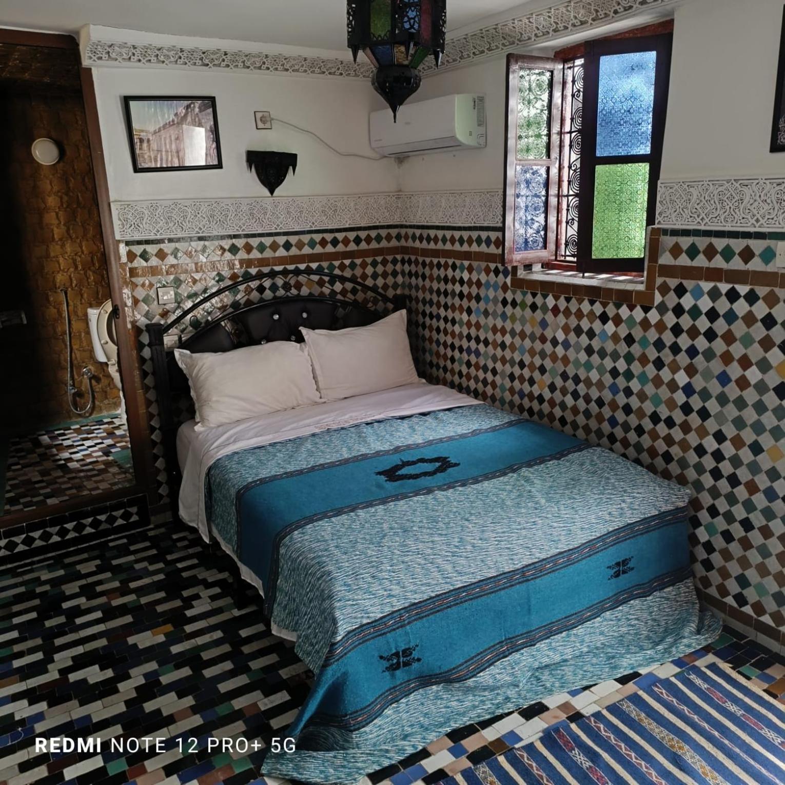 Riad Amal Fes Luaran gambar