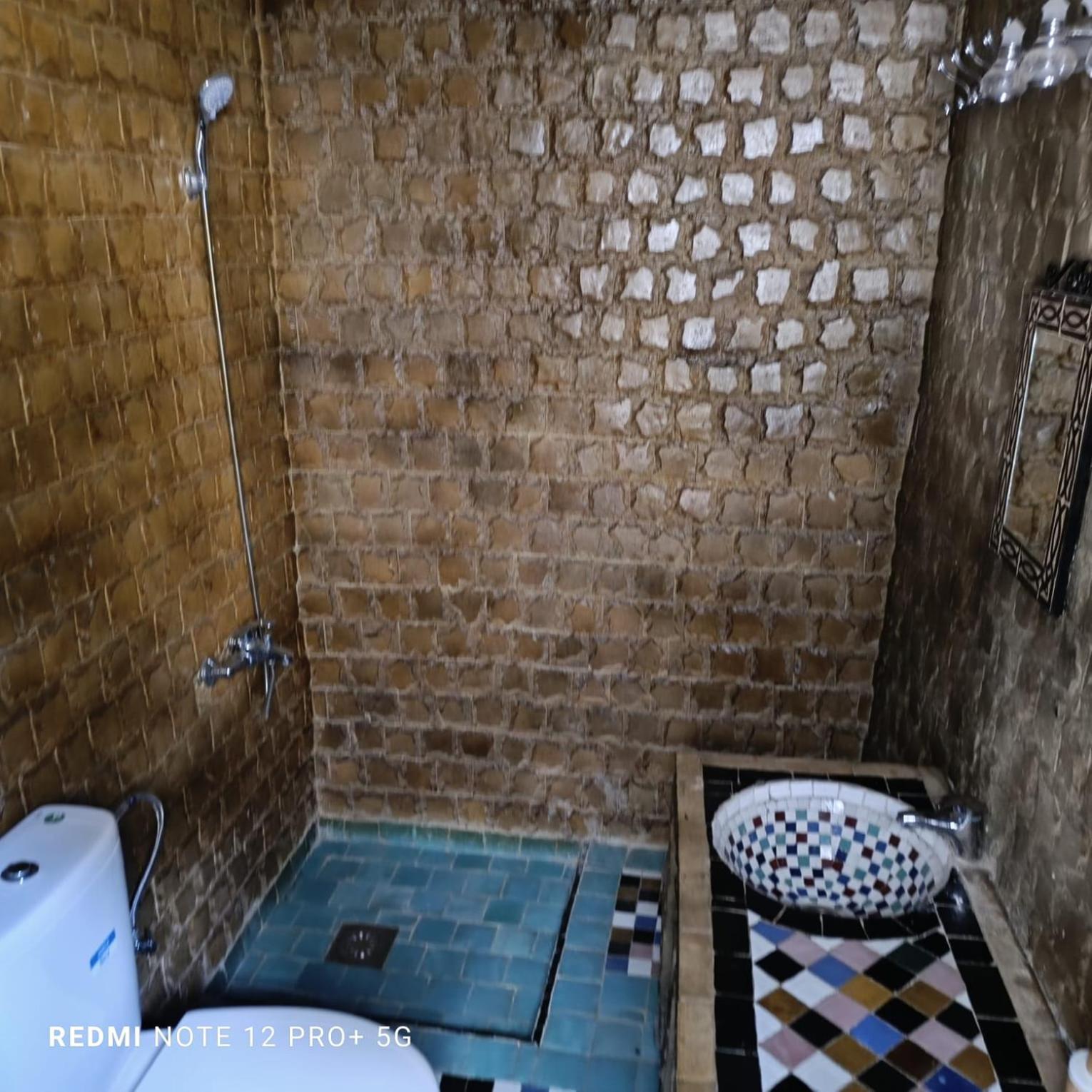 Riad Amal Fes Luaran gambar
