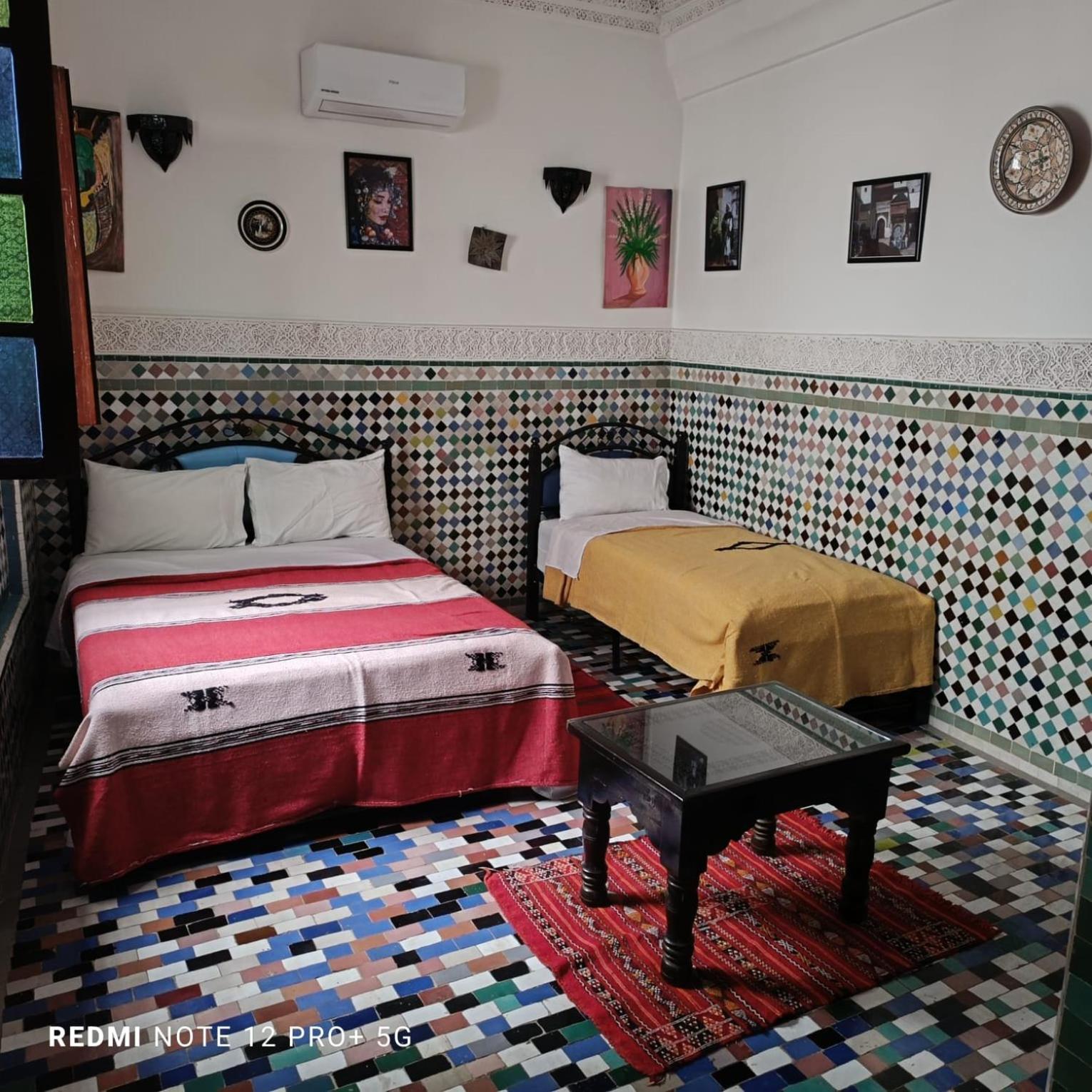 Riad Amal Fes Luaran gambar